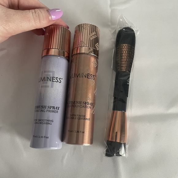 LUMINESS Silk Airbrush Spray Foundation Starter Kit With Brush Light Medium - Picture 6 of 6